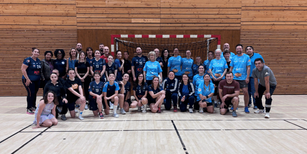 Le mercredi 13 mai, le gymnase du Vabre a vécu une très belle soirée placée sous le signe du partage, de la convivialité et de la découverte du handball. Le Handball Club Brignolais avait le plaisir d’accueillir plusieurs de ses sponsors et partenaires venus découvrir notre sport ballon en main aux côtés de nos équipes seniors filles et loisirs.